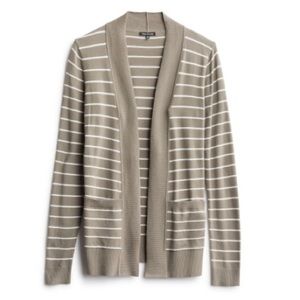 Maisy Ribbed Trim Two Pocket Cardigan